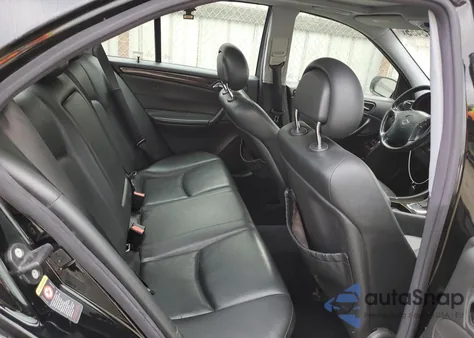 2004 Mercedes-Benz C 240 из США, поврежденный, VIN WDBRF61J54F551736